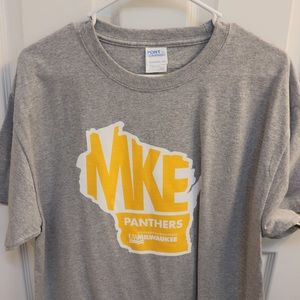 University of Wisconsin-Milwaukee Mens L Shirt